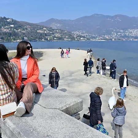 Апартаменты Lakesweetlakecomo *